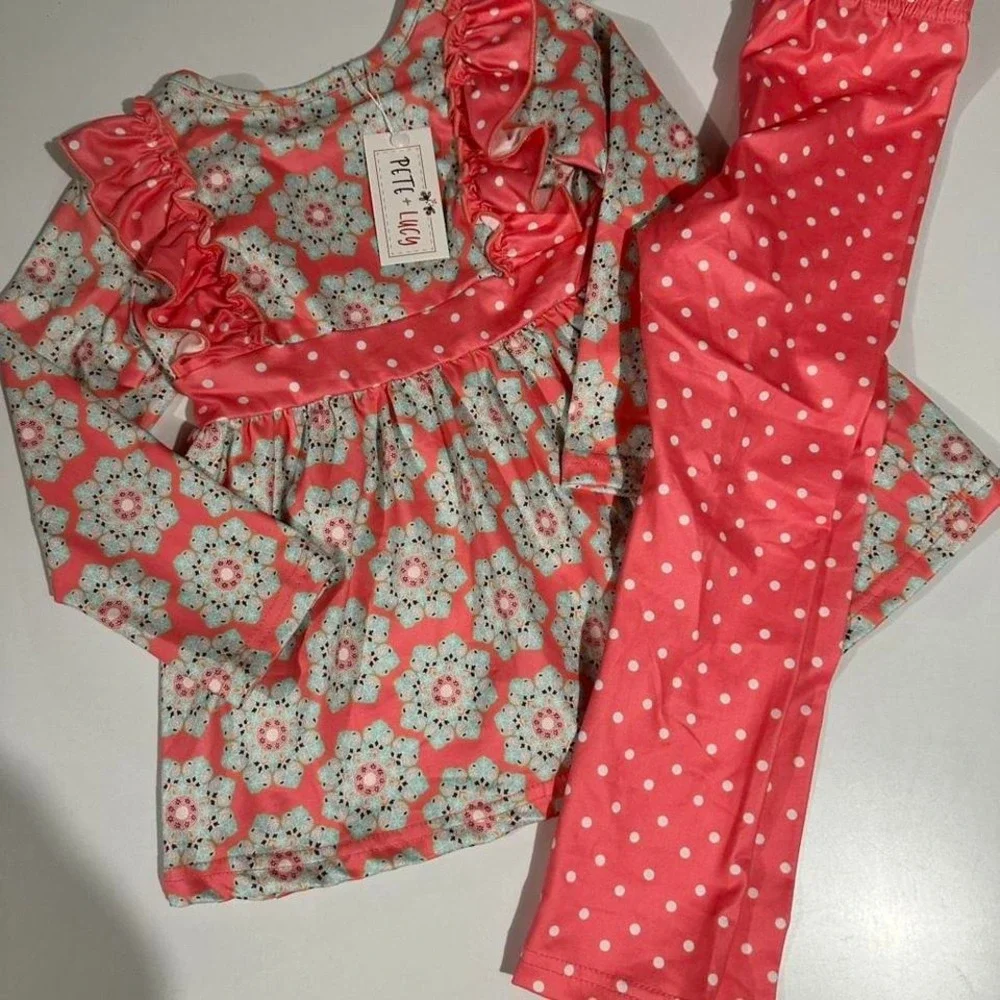 New Pete & Lucy 2pc Set w/Leggings Size‎ 5